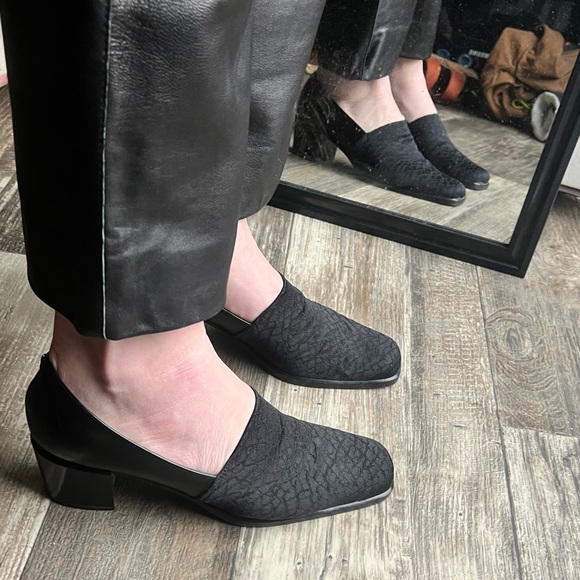 VTG 90s Gothic chic Italian square toe black fabric & leather chunky heels • 7.5 - Picture 3 of 16